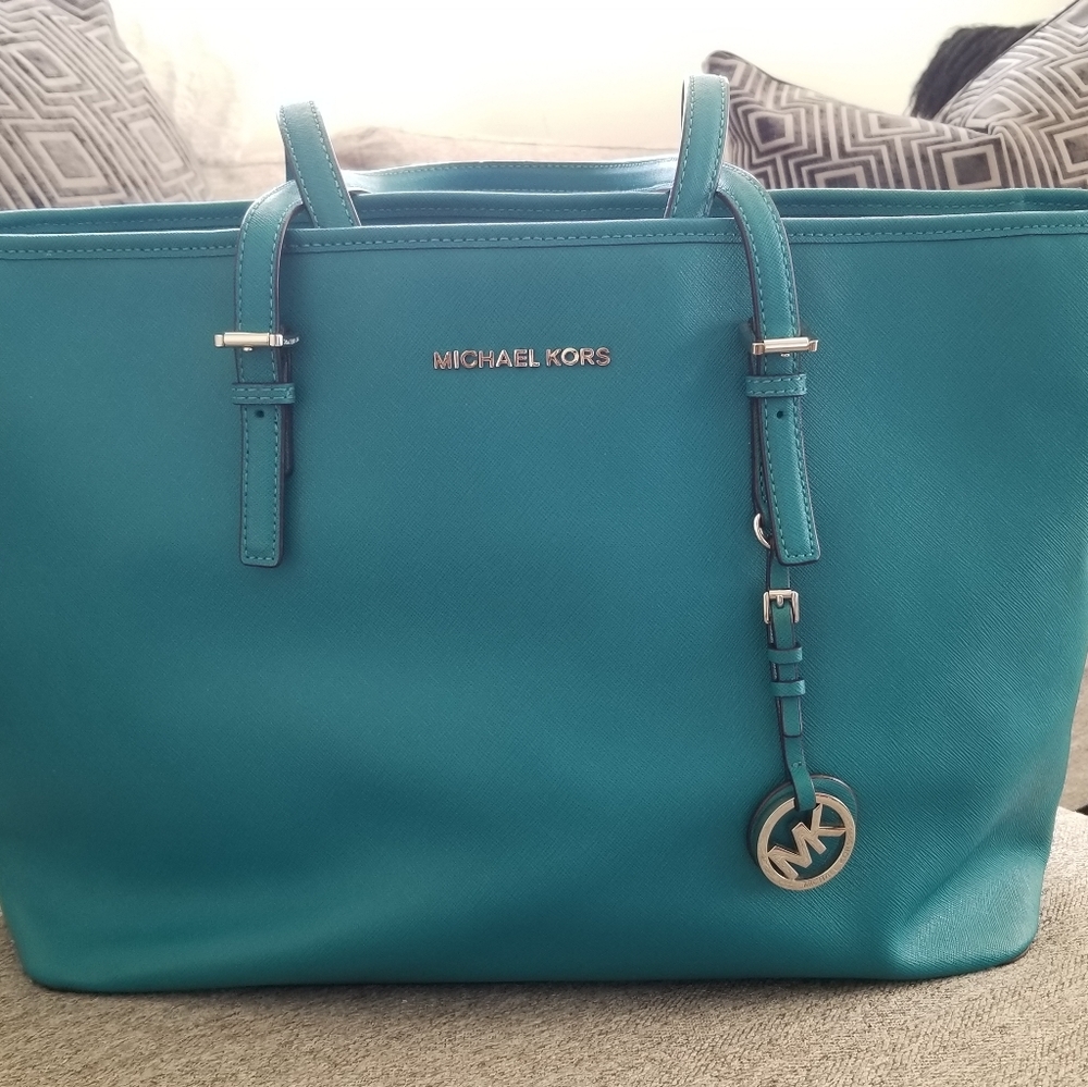 Micheal Kors handbag